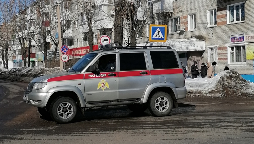 ОПАСНОЕ ВОЖДЕНИЕ ПРЕСЕЧЕНО РОСГВАРДЕЙЦАМИ В БИРОБИДЖАНЕ
