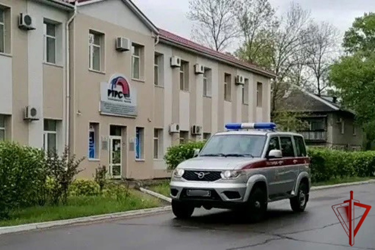 В ЕАО РОСГВАРДЕЙЦЫ ЗАДЕРЖАЛИ ПОДОЗРЕВАЕМОГО В УПОТРЕБЛЕНИИ И ХРАНЕНИИ НАРКОТИКОВ