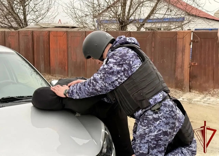 В БИРОБИДЖАНЕ РОСГВАРДЕЙЦЫ ПРЕСЕКЛИ ПРОТИВОПРАВНЫЕ ДЕЙСТВИЯ ГРАЖДАНИНА В СОСТОЯНИИ ОПЬЯНЕНИЯ